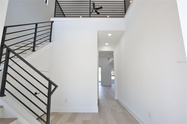 Interior, Recessed Lighting, Wood Texture Flooring