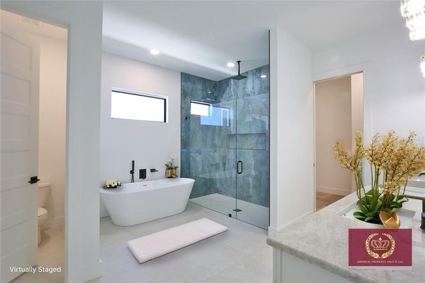 Bathroom, Free Standing Baths, Glass Shower, Interior, Recessed Lighting