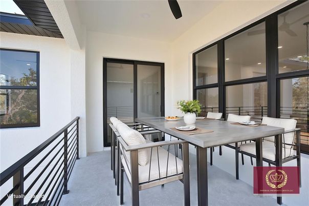 Dining room, Interior