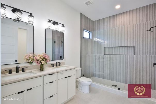 Bathroom, Dual Sink Vanities, Interior, Recessed Lighting