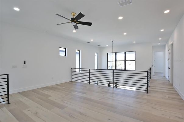 Empty room, Interior, Recessed Lighting, Wood Texture Flooring