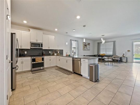 Dining room, Interior, Kitchen, Pendant Lights, Recessed Lighting, Stainless Steel Appliances