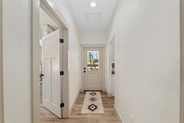 Interior, Recessed Lighting, Wood Texture Flooring