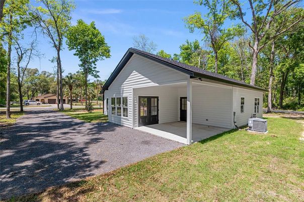 Backyard, Exterior