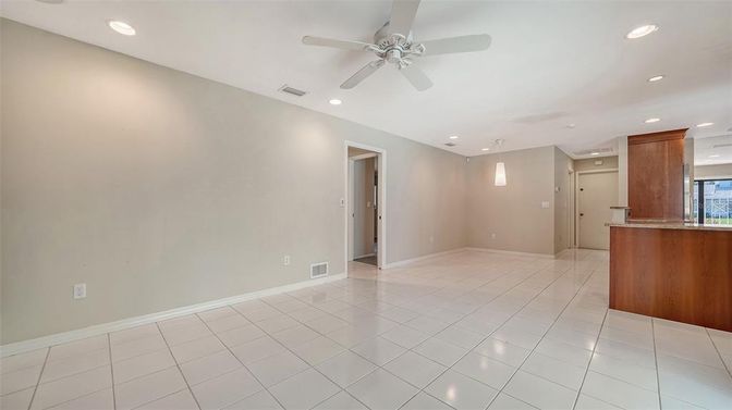 Empty room, Interior, Kitchen, Recessed Lighting