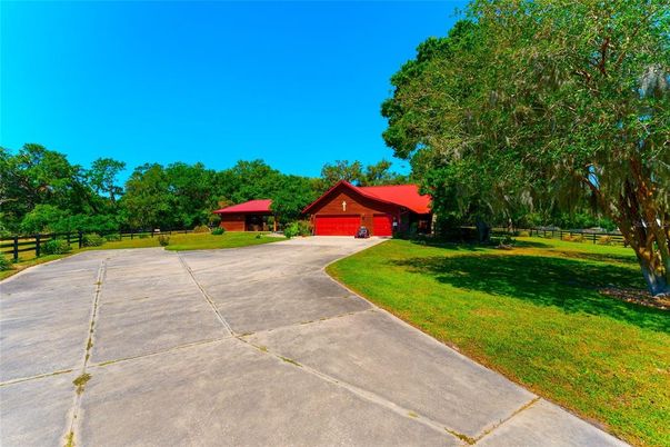 Backyard, Detached Garage, Exterior
