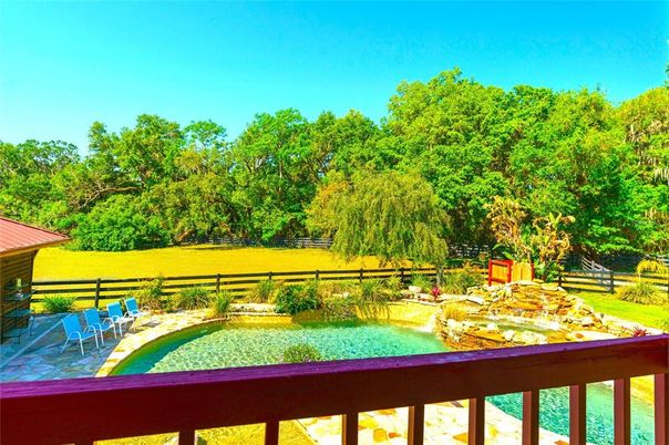 Exterior, Pool, Other
