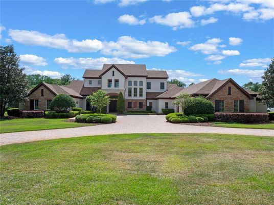Backyard, Exterior, Facade, Brick Facade, Brick Traditional