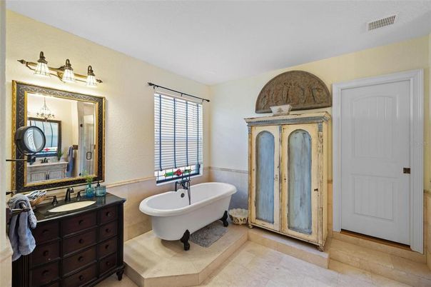 Bathroom, Dual Sink Vanities, Free Standing Baths, Interior