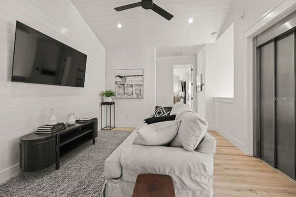 Interior, Living room, Recessed Lighting, Wood Texture Flooring