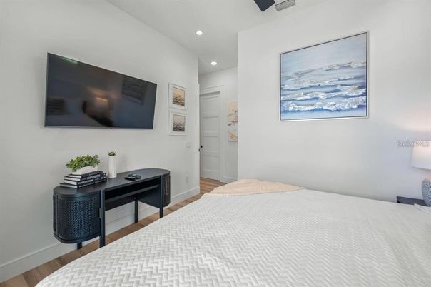 Bedroom, Home Office, Interior, Recessed Lighting, Wood Texture Flooring
