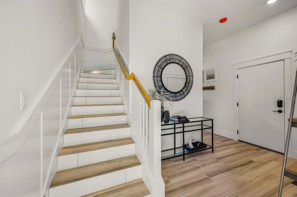 Interior, Recessed Lighting, Wood Texture Flooring