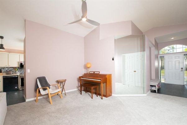 Interior, Kitchen, Pendant Lights, Piano, Recessed Lighting