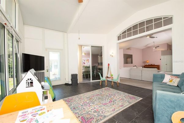 Interior, Living room, Pendant Lights