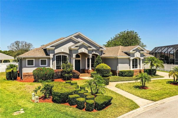 Exterior, Facade, American Craftsman