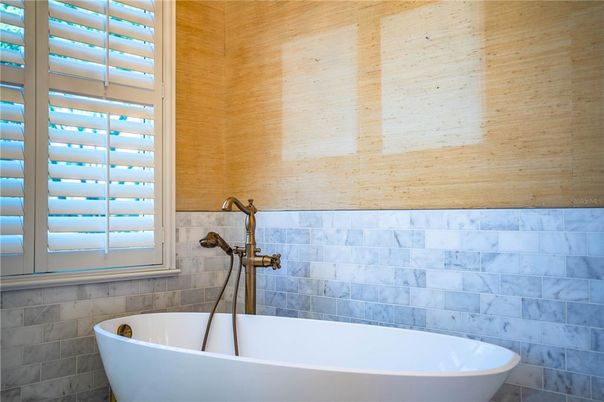 Bathroom, Free Standing Baths, Interior