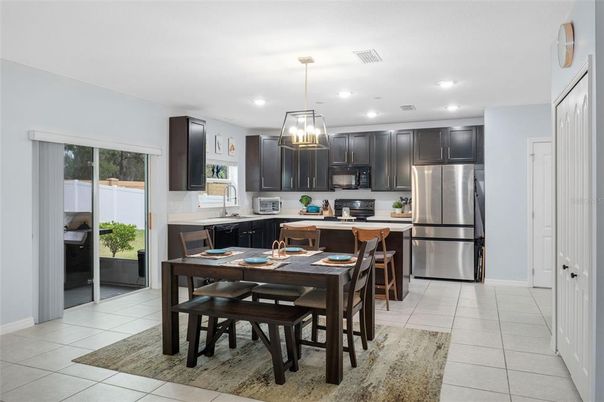 Dining room, Interior, Kitchen, Pendant Lights, Recessed Lighting, Stainless Steel Appliances