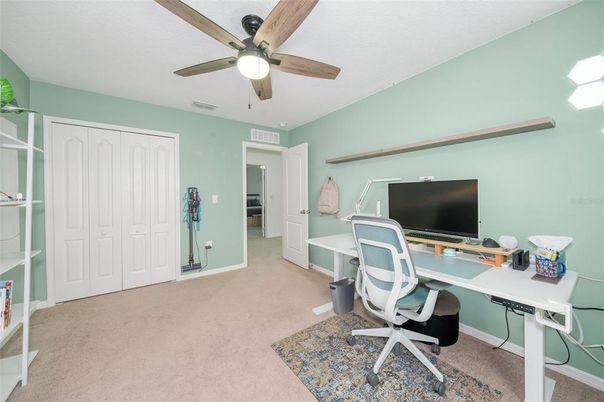 Home Office, Interior