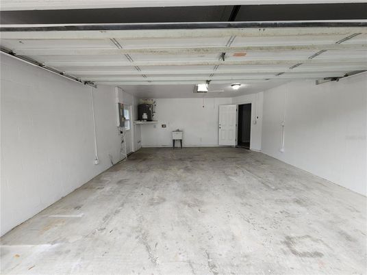 Garage, Interior