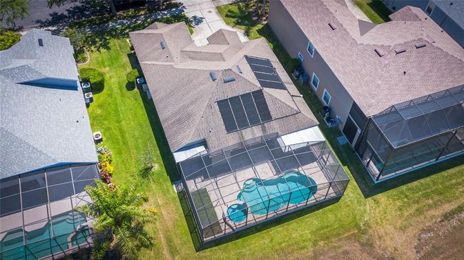 Exterior, Drone
