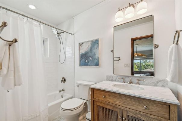 Bathroom, Interior, Recessed Lighting