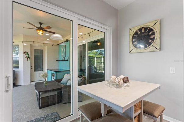 Dining room, Interior