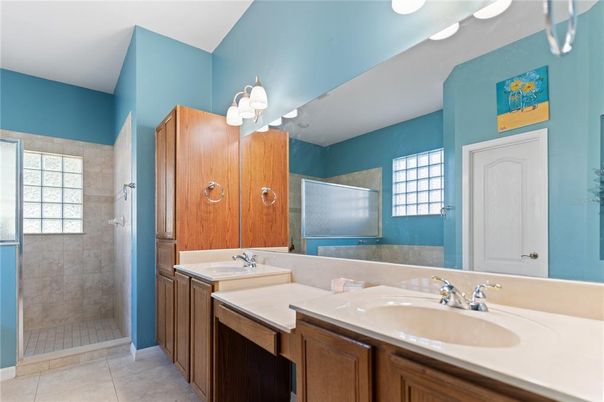 Bathroom, Dual Sink Vanities, Interior