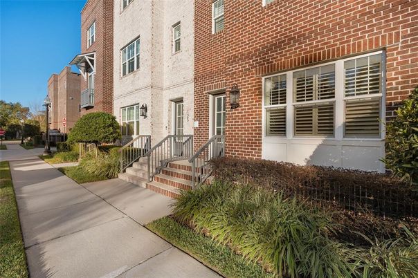 Exterior, Facade, Brick Facade, Rowhouse