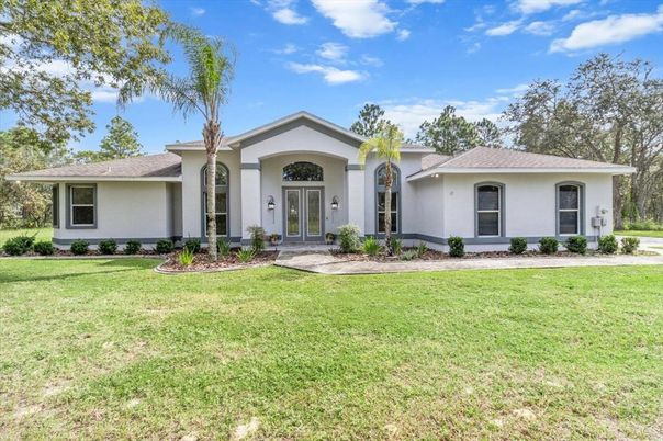 Backyard, Exterior, Facade, Ranch