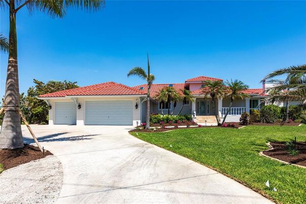 Attached, Backyard, Exterior, Facade, Mediterranean