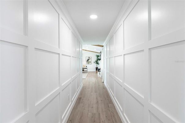 Interior, Recessed Lighting, Wood Texture Flooring