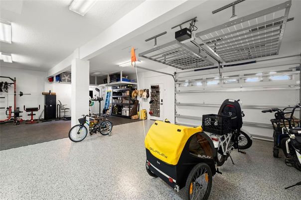 Garage, Interior