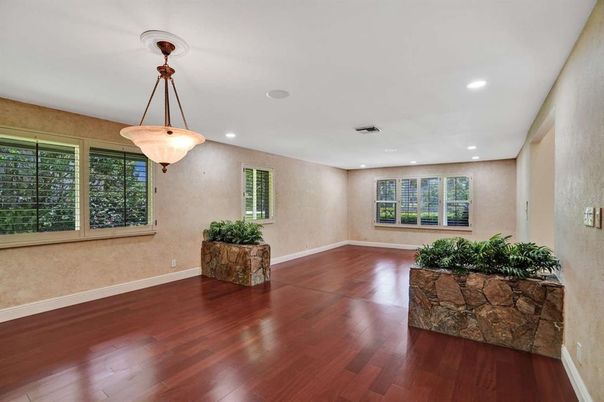 Interior, Pendant Lights, Recessed Lighting, Wood Texture Flooring