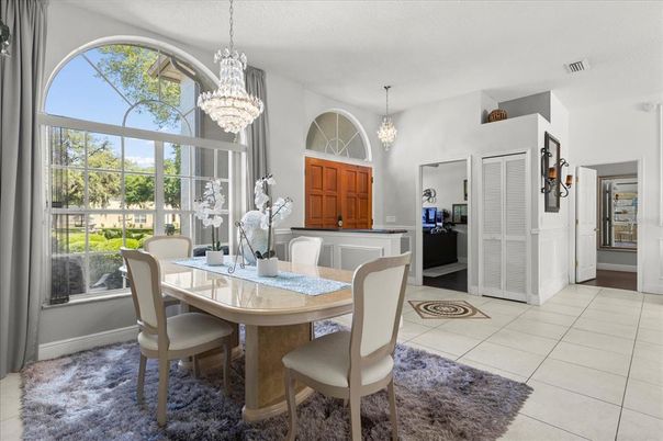 Chandelier, Dining room, Interior