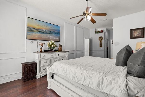 Bedroom, Interior, Recessed Lighting, Wood Texture Flooring