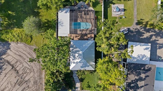 Exterior, Drone