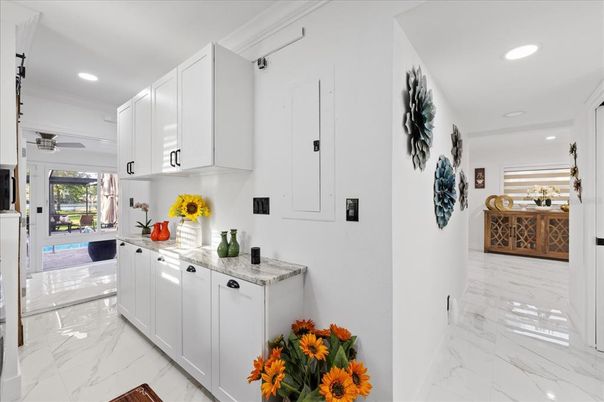 Interior, Kitchen, Marble, Recessed Lighting