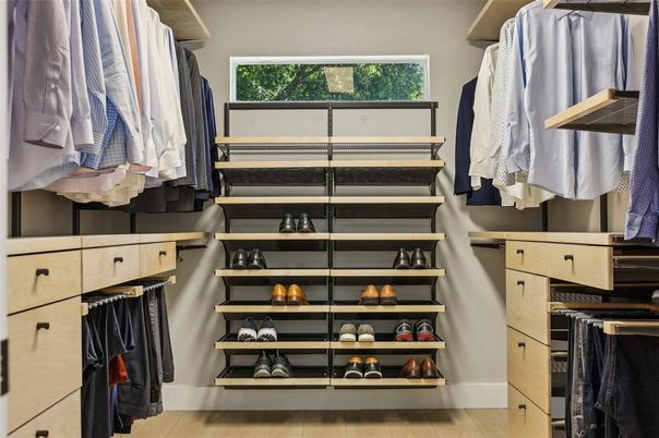 Interior, Walk-in Closets, Wood Texture Flooring
