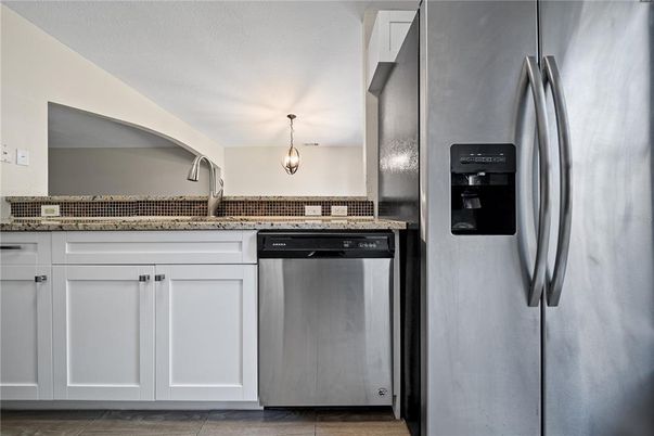 Interior, Kitchen, Pendant Lights, Stainless Steel Appliances