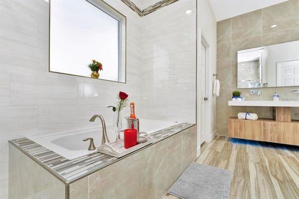 Bathroom, Interior, Recessed Lighting, Wood Texture Flooring