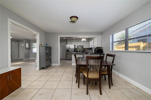 Dining room, Interior, Kitchen, Recessed Lighting, Stainless Steel Appliances