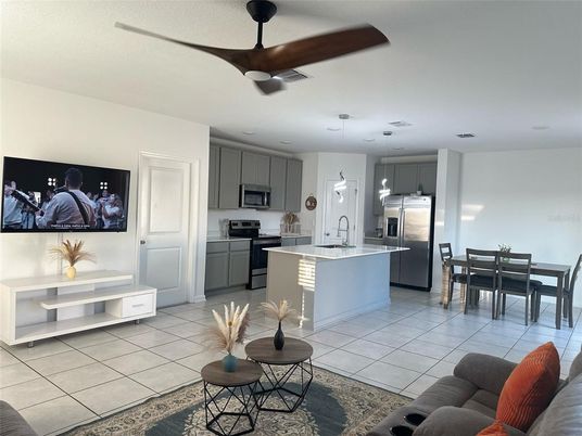 Dining room, Interior, Kitchen, Recessed Lighting, Stainless Steel Appliances