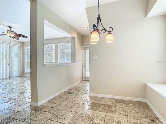 Chandelier, Empty room, Interior, Pendant Lights, Recessed Lighting