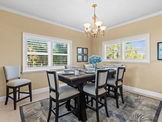 Chandelier, Dining room, Interior