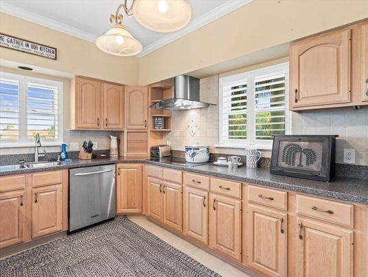 Interior, Kitchen, Pendant Lights, Stainless Steel Appliances
