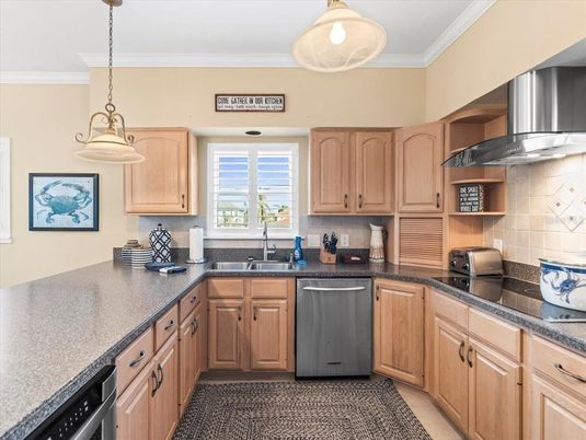 Interior, Kitchen, Pendant Lights
