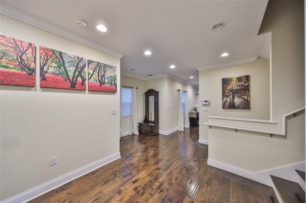 Interior, Recessed Lighting, Wood Texture Flooring