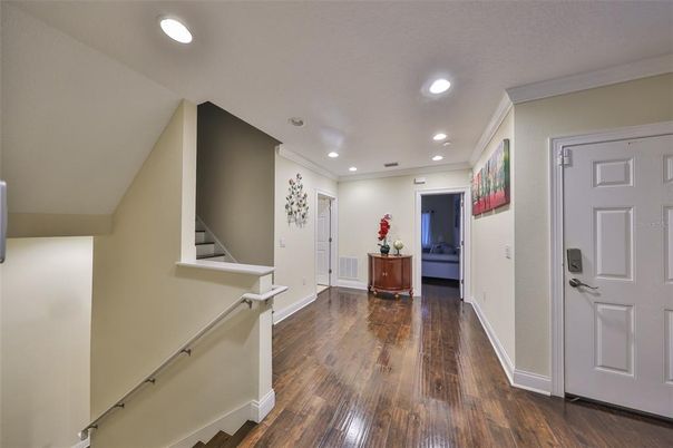 Interior, Recessed Lighting, Wood Texture Flooring
