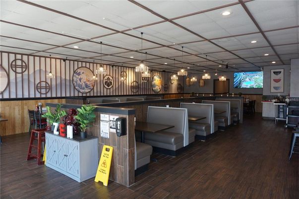 Interior, Pendant Lights, Recessed Lighting, Wood Texture Flooring