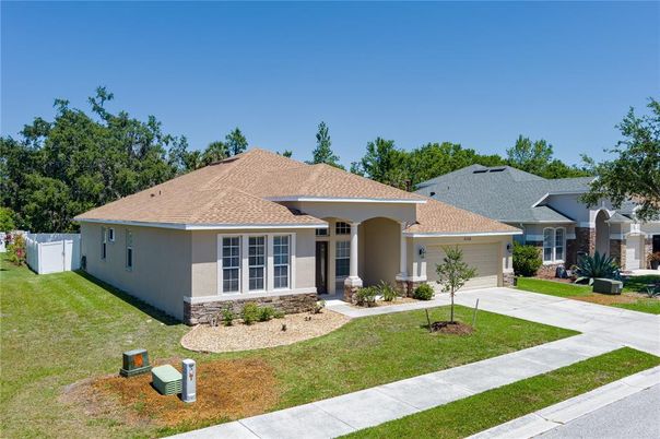 Attached, Backyard, Exterior, Facade, French Provincial